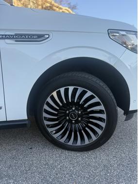 2021 Lincoln Navigator L Black Label