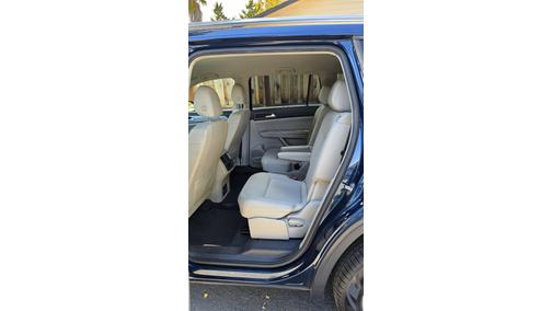 Blue 2019 Volkswagen Atlas 3.6L SE