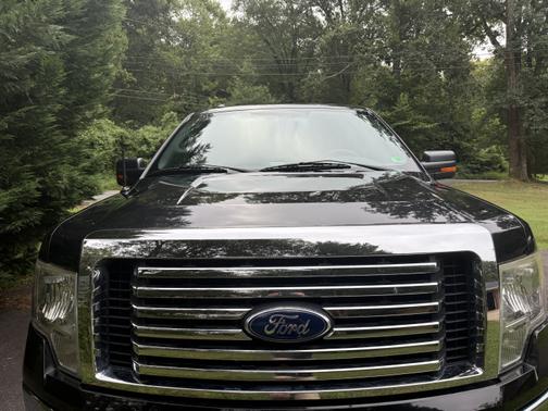 2010 Ford F-150 XLT SuperCrew