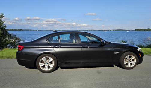 2012 BMW 528 i xDrive
