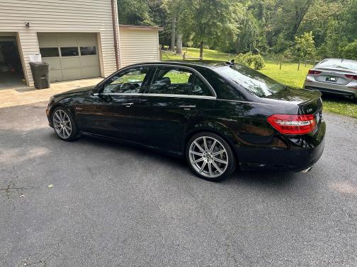 2011 Mercedes-Benz E-Class E 63 AMG