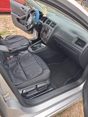 Silver 2015 Volkswagen Jetta Man S