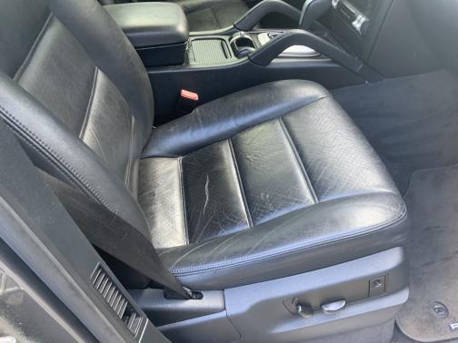 2005 Porsche Cayenne Base
