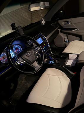 Black 2016 Toyota Camry SE