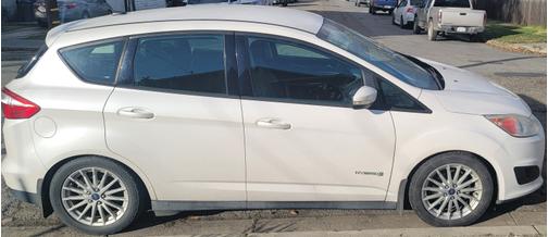 Photo 1 of 10 of 2014 Ford C-Max Hybrid SE