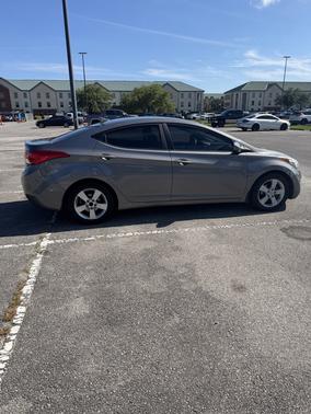 Gray 2013 Hyundai ELANTRA GLS