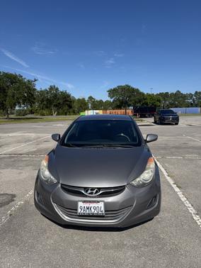 Gray 2013 Hyundai ELANTRA GLS