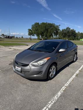 Gray 2013 Hyundai ELANTRA GLS