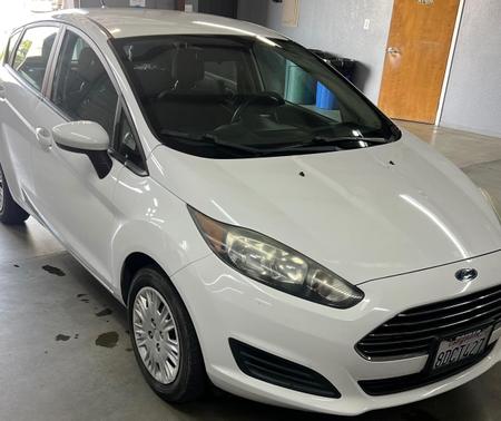 White 2018 Ford Fiesta S