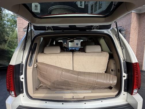 2009 Cadillac Escalade Base