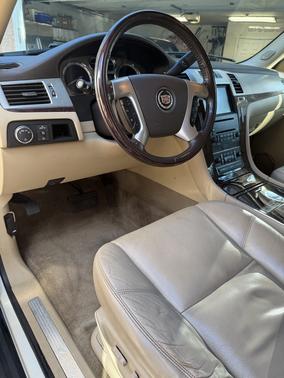 2009 Cadillac Escalade Base