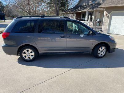 2009 Toyota Sienna LE