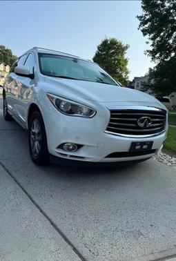 White 2015 INFINITI QX60 Base