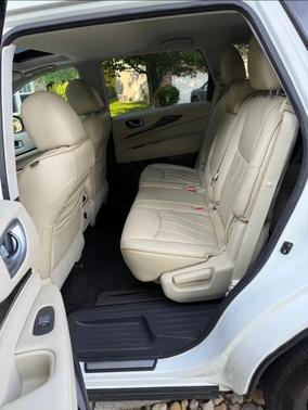 White 2015 INFINITI QX60 Base