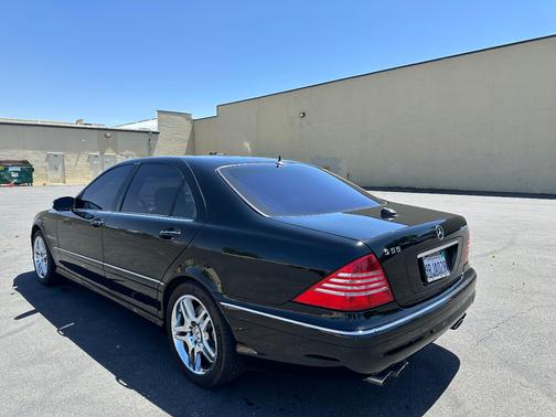 Black 2005 Mercedes-Benz S-Class S55 AMG