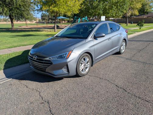 2019 Hyundai ELANTRA SEL