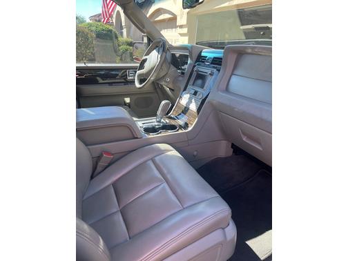 2010 Lincoln Navigator Base