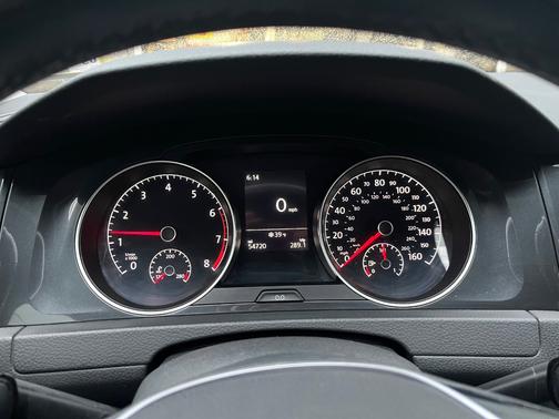 2018 Volkswagen Golf Alltrack TSI S