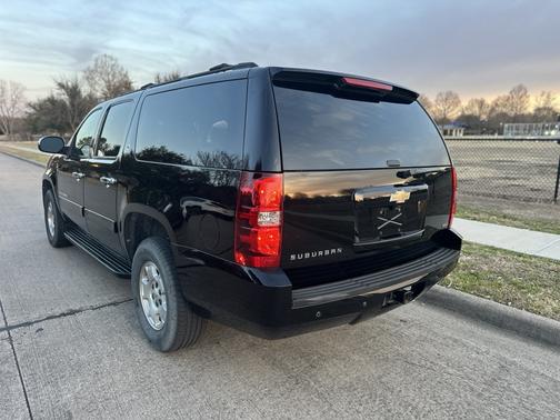 2011 Chevrolet Suburban 1500 LT