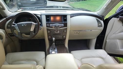 Black 2017 INFINITI QX80 Base