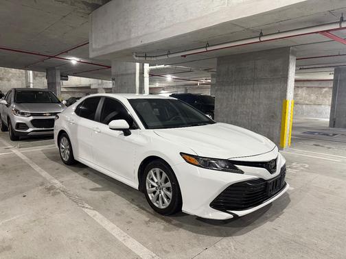 White 2020 Toyota Camry LE