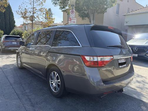 Gray 2012 Honda Odyssey EX-L