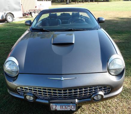 Gray 2003 Ford Thunderbird Deluxe