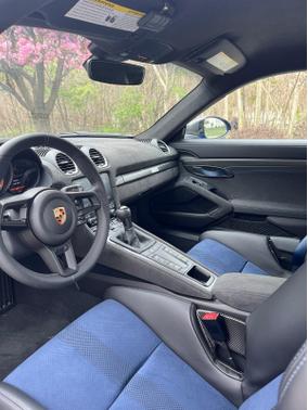 2024 Porsche 718 Cayman GT4 RS