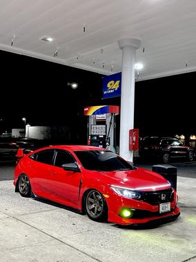 Red 2019 Honda Civic Sport