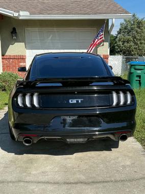 Black 2016 Ford Mustang GT