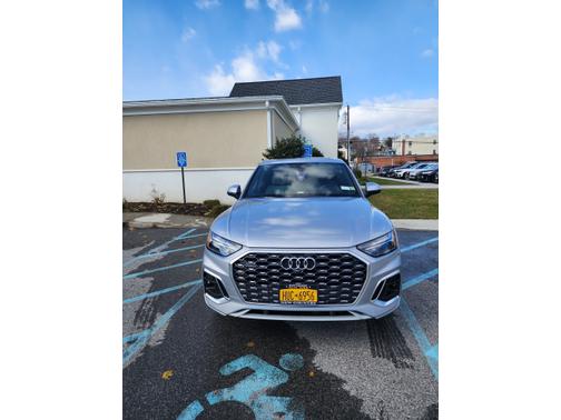 Photo 4 of 22 of 2022 Audi Q5 Sportback S line Premium Plus