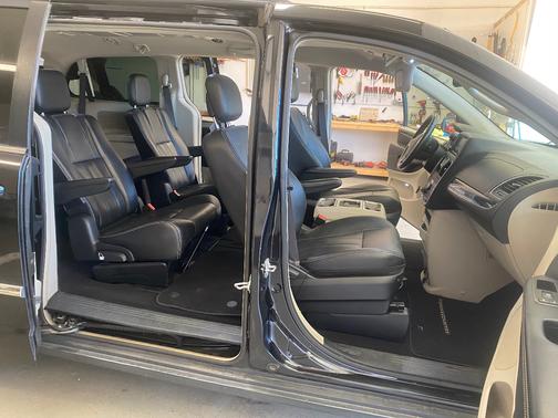 2015 Chrysler Town & Country Touring