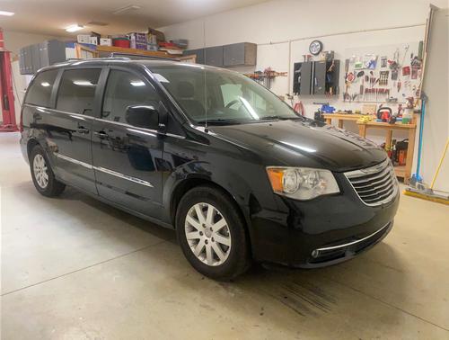 2015 Chrysler Town & Country Touring