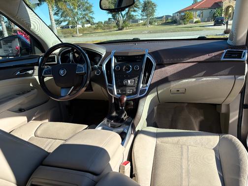 2011 Cadillac SRX Luxury Collection