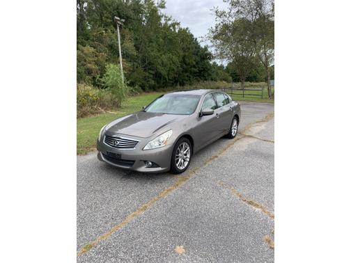 2012 INFINITI G37 x