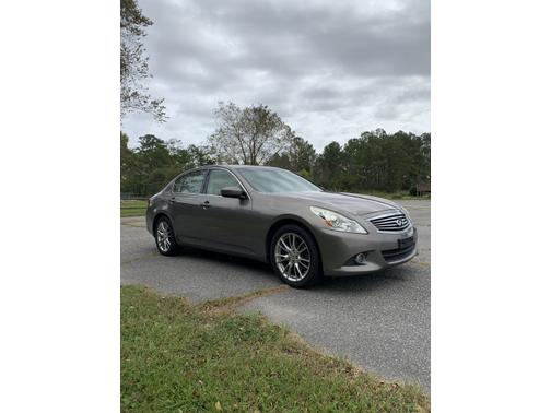 2012 INFINITI G37 x