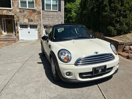 2011 MINI Cooper Base