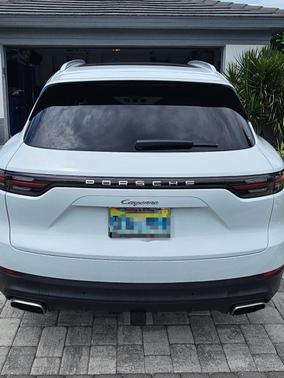 White 2019 Porsche Cayenne Cayenne