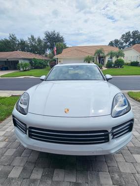 White 2019 Porsche Cayenne Cayenne