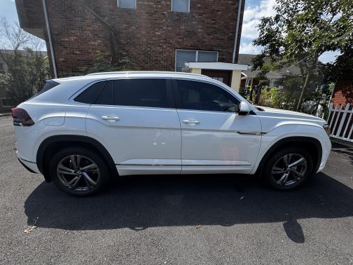 2024 Volkswagen Atlas Cross Sport 2.0T SEL R-Line 4MOTION