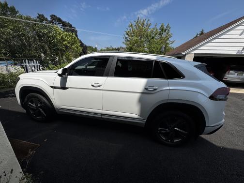 2024 Volkswagen Atlas Cross Sport 2.0T SEL R-Line 4MOTION