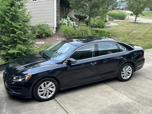 2018 Volkswagen Passat 2.0T SE