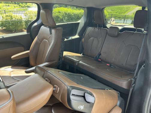 2019 Chrysler Pacifica Hybrid Limited