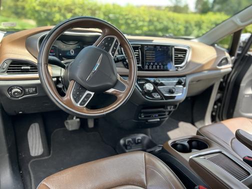 2019 Chrysler Pacifica Hybrid Limited