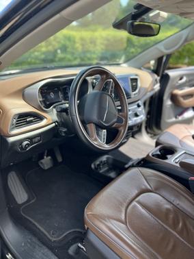 2019 Chrysler Pacifica Hybrid Limited