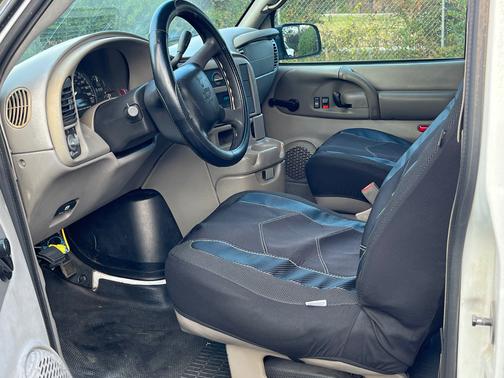 2005 Chevrolet Astro Base