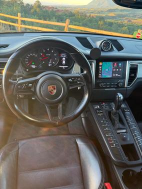 Black 2018 Porsche Macan Macan GTS