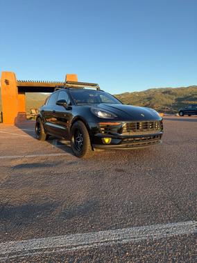 Black 2018 Porsche Macan Macan GTS