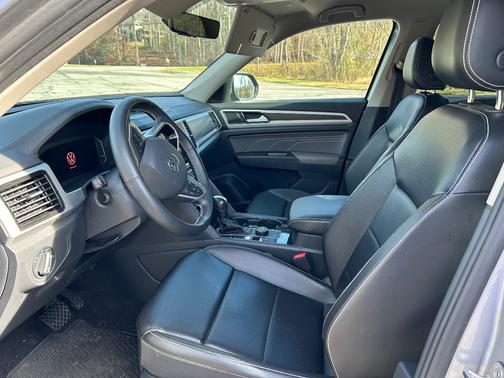 2022 Volkswagen Atlas 3.6L SE w/Technology