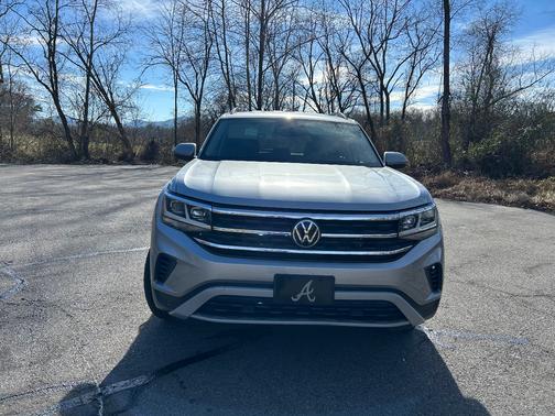 2022 Volkswagen Atlas 3.6L SE w/Technology